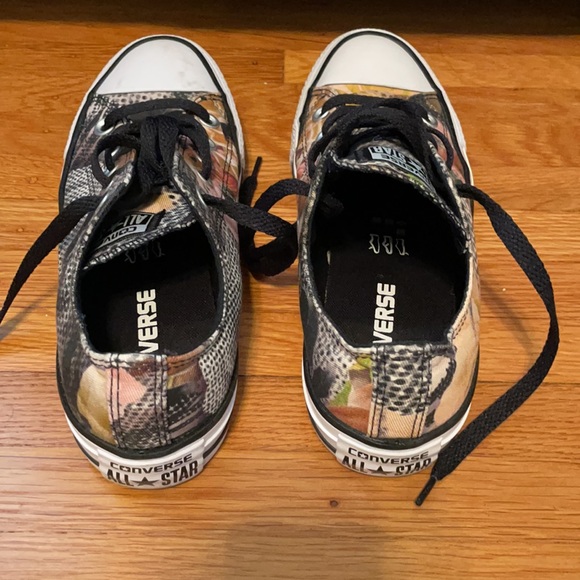Women’s Converse- Limited Floral Comic Print - Picture 3 of 5